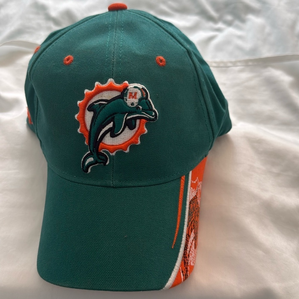 Vintage NWT  NFL Miami Dolphins Throw Back, Adjustable Back
